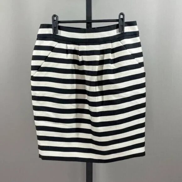 NEW Banana Republic Skirt Womens 2 Black White Stripe Pencil preppy corp - Picture 1 of 10